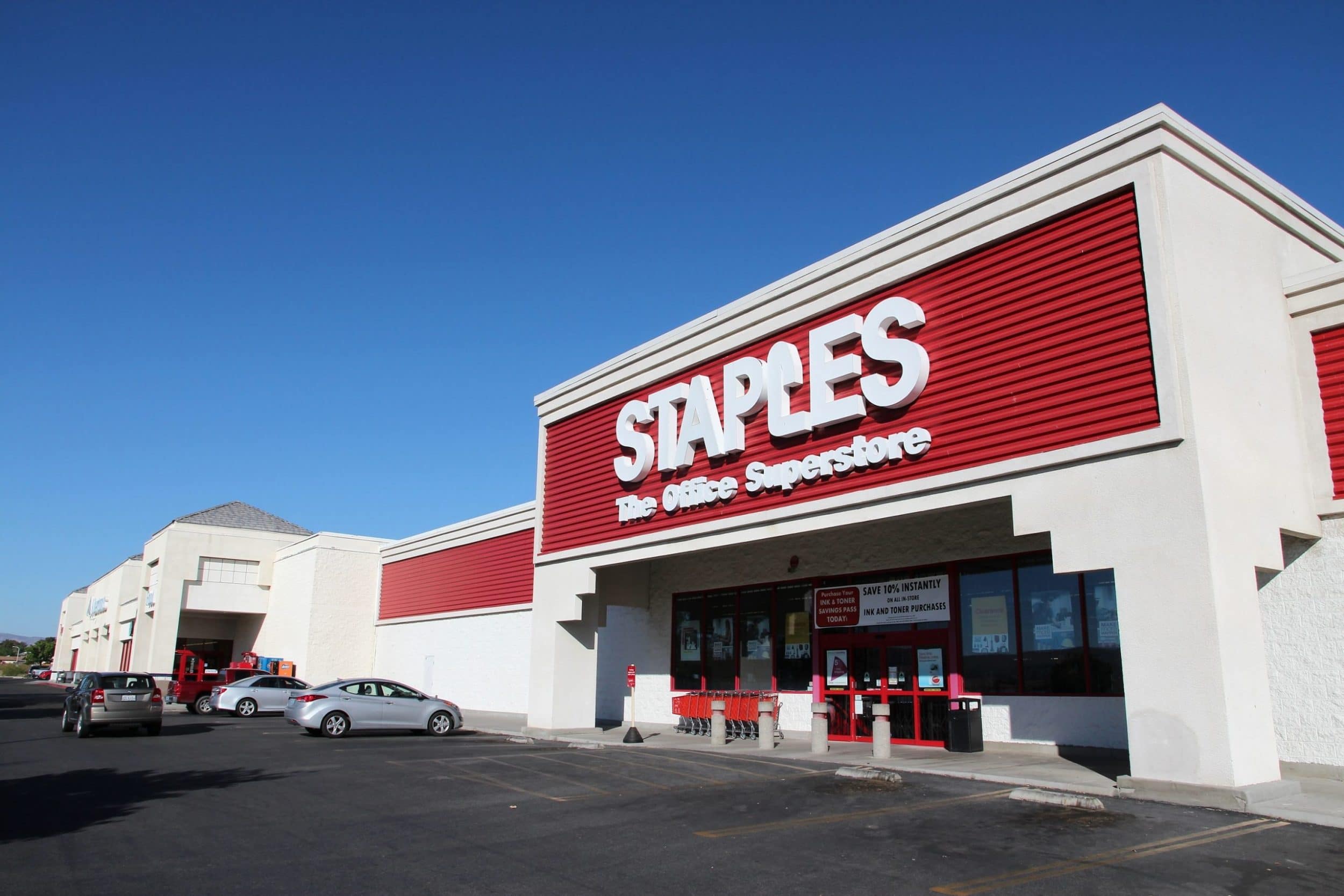 Staples Stores Accepting Applications